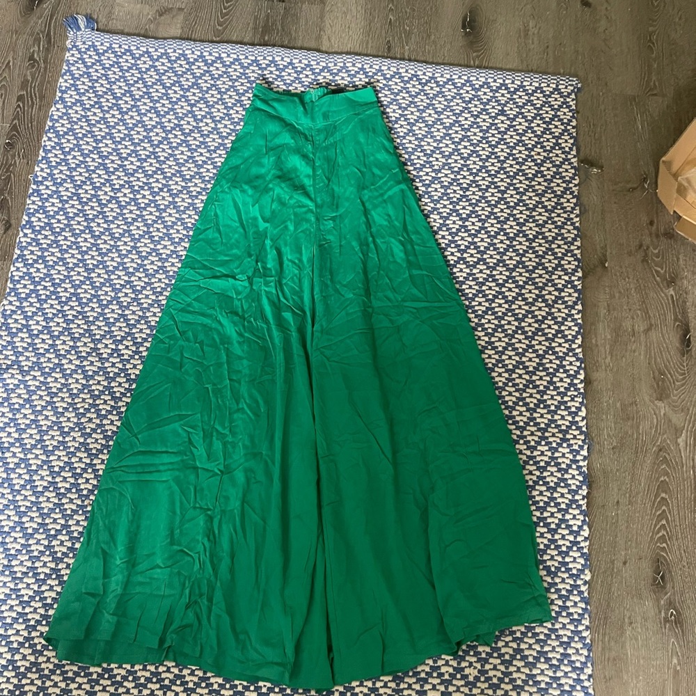 ModCloth - Picture 2 of 5